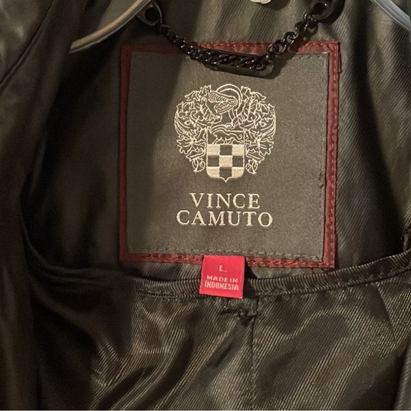 VINCE CAMUTO Black Hooded Raincoat - Picture 4 of 6